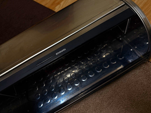 Brabantia roll top bread bin - top,